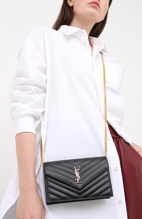 Женская сумка monogram envelope mini SAINT LAURENT черного цвета по цене 86150 руб., арт. 393953/B0W01 | Фото 2 Женская сумка monogram envelope mini SAINT LAURENT черного цвета, арт. 393953/B0W01 | Фото 2