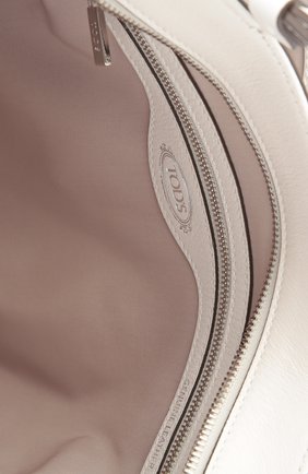 Женская сумка TOD’S белая цвета, арт. XBWAACAP201TIC купить в ЦУМ | Фото №5 Сумка Tod’s белая цвета | Фото №5