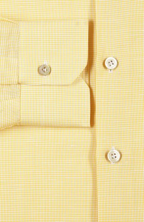 Мужская рубашка KITON желтого цвета, арт. UCID/H003622 | Фото 2 (Материал внешний: Лен, Хлопок; Длина (для топов): Стандартные, Удлиненные; Рукава: Длинные; Статус проверки: Проверена категория, Проверено; Принт: Клетка; Случай: Повседневный; Манжеты: На пуговицах; Воротник: Акула)
