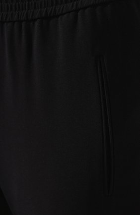 Женские брюки STELLA MCCARTNEY черного цвета, арт. 358300/SCA06 | Фото 5 (Женское Кросс-КТ: Брюки-одежда; Материал внешний: Синтетический материал, Вискоза; Силуэт Ж (брюки и джинсы): Прямые; Региональные ограничения белый список (Axapta Mercury): RU; Длина (брюки, джинсы): Укороченные; Статус проверки: Проверена категория)