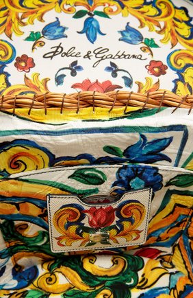 Женская плетеная сумка с отделкой из кожи с принтом DOLCE & GABBANA разноцветная цвета, арт. 0116/BB6198/AD414 купить в ЦУМ | Фото №4 Плетеная сумка с отделкой из кожи с принтом Dolce & Gabbana разноцветная цвета | Фото №4