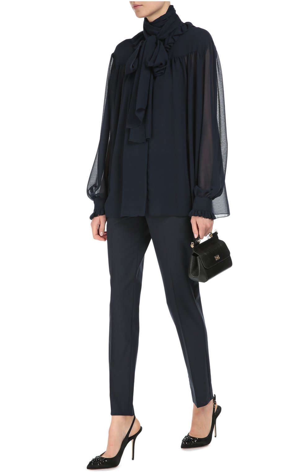 Сумка Sicily micro на цепочке с бусинами Dolce & Gabbana, черного цвета, арт. 0116/BB5999/AC538 в ЦУМ | Фото №2 Сумка Sicily micro на цепочке с бусинами Dolce & Gabbana черного цвета | Фото №2