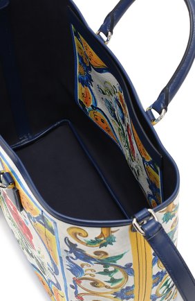 Женская сумка lara с принтом maiolica DOLCE & GABBANA разноцветная цвета, арт. 0116/BB5986/AD388 купить в ЦУМ | Фото №4 Сумка Lara с принтом Maiolica Dolce & Gabbana разноцветная цвета | Фото №4