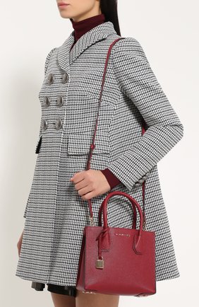 Женская сумка-тоут mercer medium MICHAEL MICHAEL KORS бордовая цвета, арт. 30F6GM9M2L купить в ЦУМ | Фото №5 Сумка-тоут Mercer Medium MICHAEL Michael Kors бордовая цвета | Фото №5