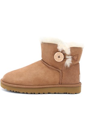 Женские серые замшевые сапоги с пуговицей UGG, арт. 1016422 купить в ЦУМ | Фото №1 Замшевые сапоги с пуговицей UGG серые | Фото №1