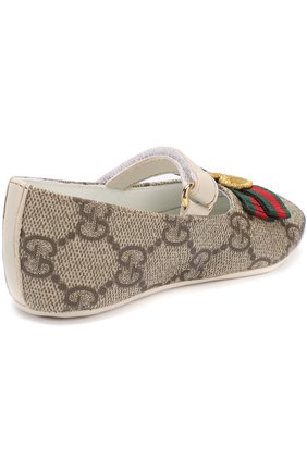 Детского пинетки с принтом и бантом GUCCI бежевого цвета по цене 17600 руб., арт. 418995/KLQ80 | Фото 3 Детского пинетки с принтом и бантом GUCCI бежевого цвета, арт. 418995/KLQ80 | Фото 3