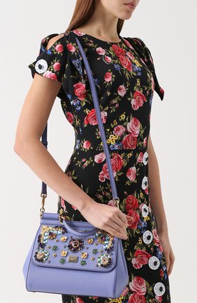 Сумка Sicily medium с отделкой кристаллами Dolce & Gabbana, фиолетового цвета, арт. 0116/BB6002/B5128 в ЦУМ | Фото №5 Сумка Sicily medium с отделкой кристаллами Dolce & Gabbana фиолетового цвета | Фото №5