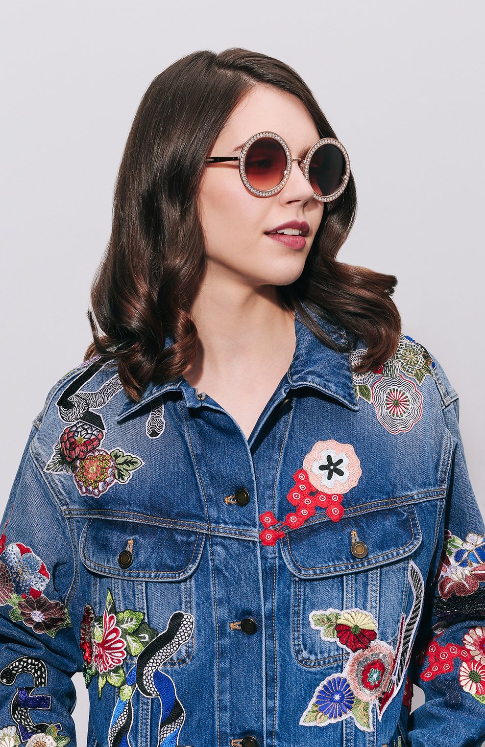 Женские светло-розовые солнцезащитные очки Dolce & Gabbana, арт. 2170B-129813 купить в ЦУМ | Фото №2 Солнцезащитные очки Dolce & Gabbana светло-розовые | Фото №2