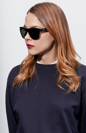 Женские солнцезащитные очки RAY-BAN черного цвета по цене 11700 руб., арт. 4105-601 | Фото 2 Женские солнцезащитные очки RAY-BAN черного цвета, арт. 4105-601 | Фото 2