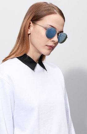 Женские солнцезащитные очки RAY-BAN серебряного цвета по цене 13300 руб., арт. 3447-019/30 | Фото 2 Женские солнцезащитные очки RAY-BAN серебряного цвета, арт. 3447-019/30 | Фото 2