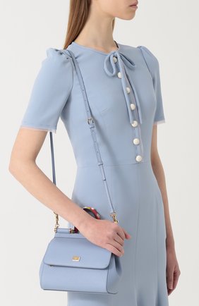 Женская сумка sicily small с декорированной ручкой DOLCE & GABBANA голубая цвета, арт. 0116/BB6003/AI352 купить в ЦУМ | Фото №5 Сумка Sicily small с декорированной ручкой Dolce & Gabbana голубая цвета | Фото №5