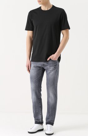 Мужские черные джинсы прямого кроя с потертостями 2 Men Jeans, арт. A0378/PEZUL купить в ЦУМ | Фото №1 Джинсы прямого кроя с потертостями 2 Men Jeans черные | Фото №1