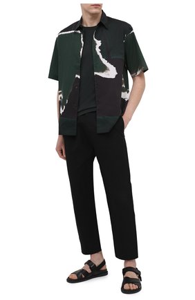 Мужская хлопковая футболка DOLCE & GABBANA зеленого цвета по цене 23650 руб., арт. 0101/G8HI7T/FU7EQ | Фото 2 Мужская хлопковая футболка DOLCE & GABBANA зеленого цвета, арт. 0101/G8HI7T/FU7EQ | Фото 2 (Длина (для топов): Стандартные; Рукава: Короткие; Материал внешний: Хлопок; Принт: Без принта; Стили: Кэжуэл)