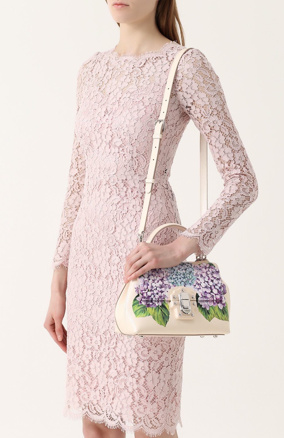 Женская сумка lucia medium с принтом DOLCE & GABBANA кремовая цвета, арт. 0116/BB6312/AI386 купить в ЦУМ | Фото №5 Сумка Lucia medium с принтом Dolce & Gabbana кремовая цвета | Фото №5