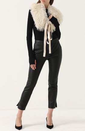 Женский бежевый воротник из меха овчины Helmut Lang, арт. H05HW001 купить в ЦУМ | Фото №2 Воротник из меха овчины Helmut Lang бежевый | Фото №2