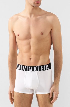 Мужские хлопковые боксеры CALVIN KLEIN белого цвета по цене 3865 руб., арт. NB1042A | Фото 2 Мужские хлопковые боксеры CALVIN KLEIN белого цвета, арт. NB1042A | Фото 2