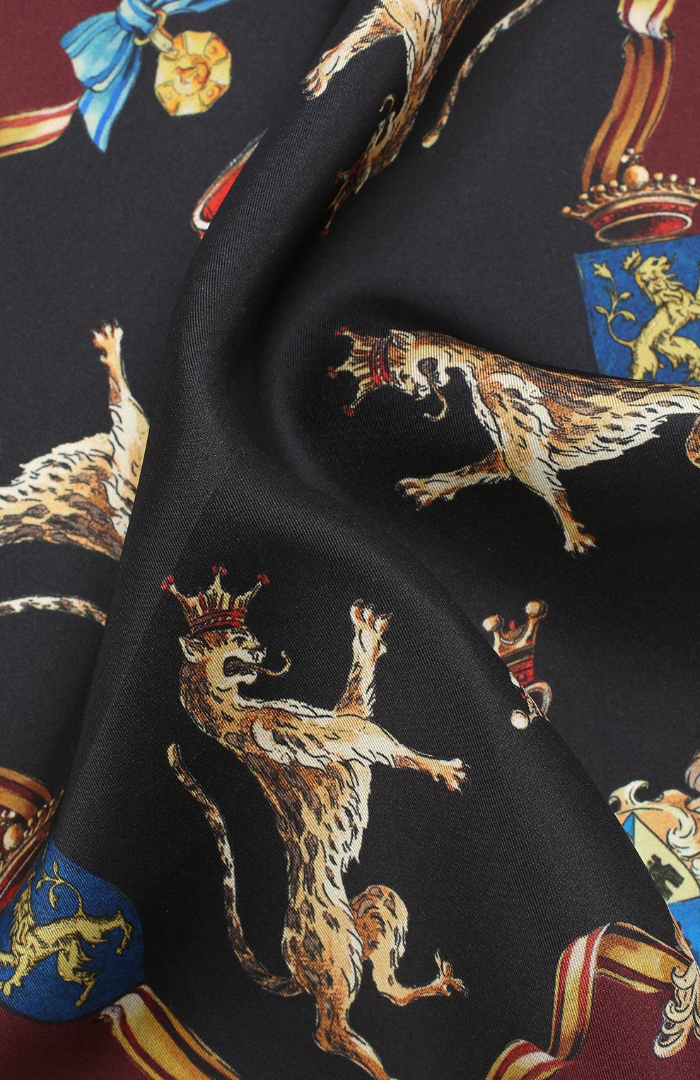 Мужской разноцветный шелковый платок с принтом Dolce & Gabbana, арт. 0135/GR412E/G0WSU купить в ЦУМ | Фото №3 Шелковый платок с принтом Dolce & Gabbana разноцветный | Фото №3