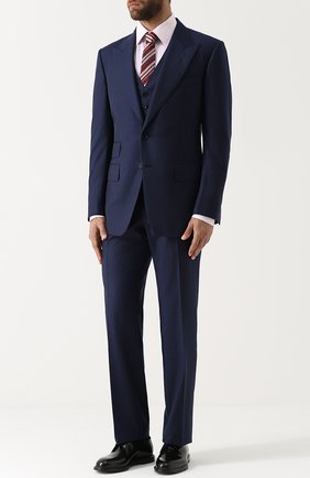 Мужской шерстяной костюм-тройка TOM FORD темно-синего цвета по цене 364500 руб., арт. 222R83/31AL43 | Фото 1 Мужской шерстяной костюм-тройка TOM FORD темно-синего цвета, арт. 222R83/31AL43 | Фото 1 (Материал подклада: Купро, Шелк; Рукава: Длинные; Материал внешний: Шерсть; Статус проверки: Проверена категория; Big photo: Big photo; Костюмы М: Костюм-тройка, Однобортный; Стили: Классический)