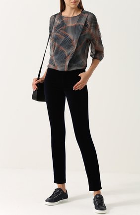 Женские синие бархатные джинсы прямого кроя Armani Jeans, арт. 6Y5J20/5N0BZ купить в ЦУМ | Фото №1 Бархатные джинсы прямого кроя Armani Jeans синие | Фото №1