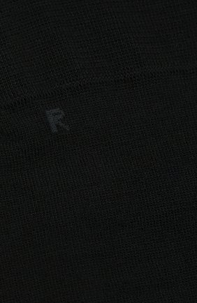 Мужские носки из шерсти и хлопка sensitive berlin FALKE темно-синего цвета, арт. 14416 | Фото 2 (Материал внешний: Шерсть; Кросс-КТ: бельё; Статус проверки: Проверена категория)