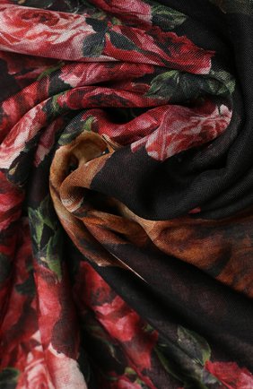 Женский разноцветный платок из смеси кашемира и шелка с цветочным принтом Dolce & Gabbana, арт. 0136/FS209A/GDH21 купить в ЦУМ | Фото №2 Платок из смеси кашемира и шелка с цветочным принтом Dolce & Gabbana разноцветный | Фото №2