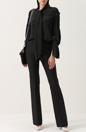 Женская черная шелковая блуза с воротником аскот 3.1 Phillip Lim, арт. F171-2674TEM купить в ЦУМ | Фото №1 Женская шелковая блуза с воротником аскот 3.1 Phillip Lim, цвет черный, арт. F171-2674TEM в ЦУМ | Фото №1