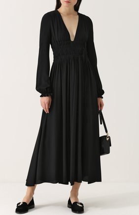 Женские черные бархатные лоферы с ремешком Rochas, арт. R029045/6042 купить в ЦУМ | Фото №1 Бархатные лоферы с ремешком Rochas черные | Фото №1