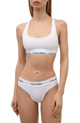 Женские трусы-стринги CALVIN KLEIN белого цвета по цене 2380 руб., арт. F3786E | Фото 2 Женские трусы-стринги CALVIN KLEIN белого цвета, арт. F3786E | Фото 2