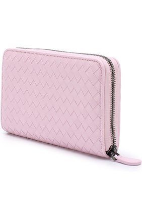 Кожаный кошелек на молнии с плетением intrecciato Bottega Veneta, розового цвета, арт. 275064/V001N в ЦУМ | Фото №2 Кожаный кошелек на молнии с плетением intrecciato Bottega Veneta розового цвета | Фото №2