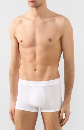Мужские хлопковые боксеры с широкой резинкой CALVIN KLEIN белого цвета по цене 4395 руб., арт. NB1307A | Фото 2 Мужские хлопковые боксеры с широкой резинкой CALVIN KLEIN белого цвета, арт. NB1307A | Фото 2