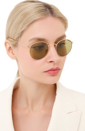 Женские солнцезащитные очки RAY-BAN золотого цвета по цене 12900 руб., арт. 3447-90644C | Фото 2 Женские солнцезащитные очки RAY-BAN золотого цвета, арт. 3447-90644C | Фото 2