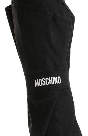 Женский черный зонт-трость с принтом Moschino, арт. 8051-D63AUT0 купить в ЦУМ | Фото №5 Зонт-трость с принтом Moschino черный | Фото №5