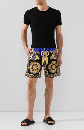 Мужские резиновые шлепанцы VERSACE черного цвета по цене 19950 руб., арт. DSU5883/DG09G | Фото 2 Мужские резиновые шлепанцы VERSACE черного цвета, арт. DSU5883/DG09G | Фото 2