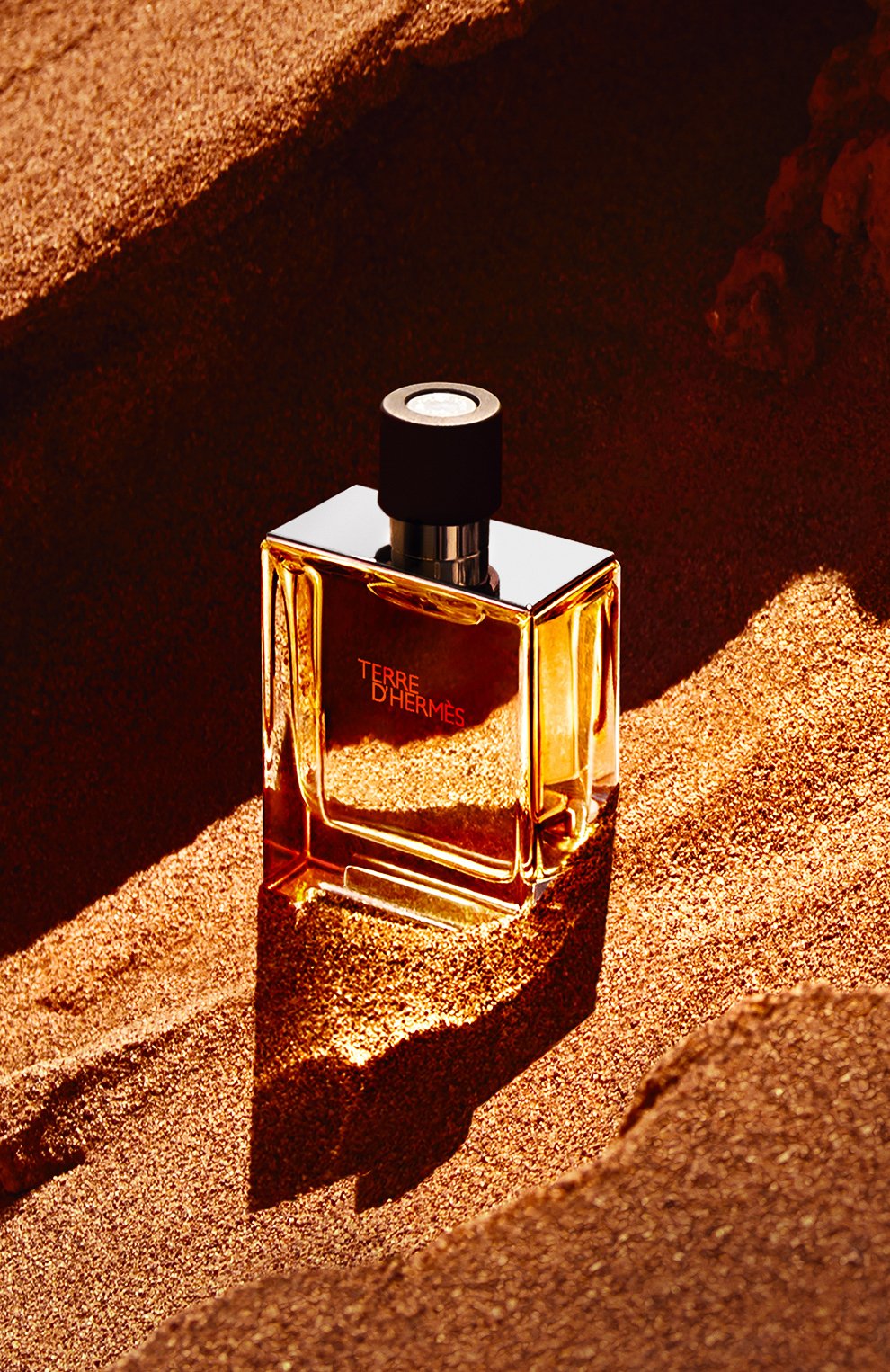 Мужской духи terre d'hermès (75ml) HERMÈS бесцветного цвета по цене 12100 руб., арт. 24578H | Фото 3 Мужской духи terre d'hermès (75ml) HERMÈS бесцветного цвета, арт. 24578H | Фото 3 (Статус проверки: Проверена категория; Ограничения доставки: flammable)