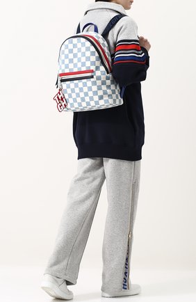 Рюкзак Gigi Hadid x Tommy Hilfiger | Фото №2 Рюкзак Gigi Hadid x Tommy Hilfiger | Фото №2