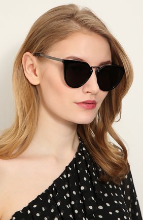 Женские солнцезащитные очки ALEXANDER MCQUEEN черного цвета по цене 14650 руб., арт. MQ0086 001 | Фото 2 Женские солнцезащитные очки ALEXANDER MCQUEEN черного цвета, арт. MQ0086 001 | Фото 2