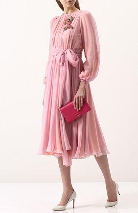Женская сумка gg marmont mini GUCCI фуксия цвета по цене 58800 руб., арт. 497985/CA00G | Фото 2 Женская сумка gg marmont mini GUCCI фуксия цвета, арт. 497985/CA00G | Фото 2