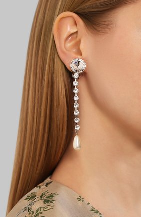 Женские серьги с отделкой из кристаллов MIU MIU серебряного цвета по цене 25500 руб., арт. 5JO006-2ARA-F0QCD | Фото 2 Женские серьги с отделкой из кристаллов MIU MIU серебряного цвета, арт. 5JO006-2ARA-F0QCD | Фото 2