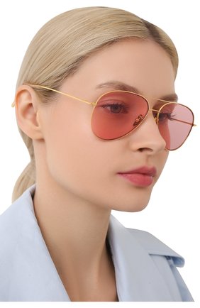 Женские золотые солнцезащитные очки Cutler and Gross, сезон SS 2018, арт. 1266GPL/DPPI купить в ЦУМ | Фото №1 Солнцезащитные очки Cutler and Gross золотые | Фото №1