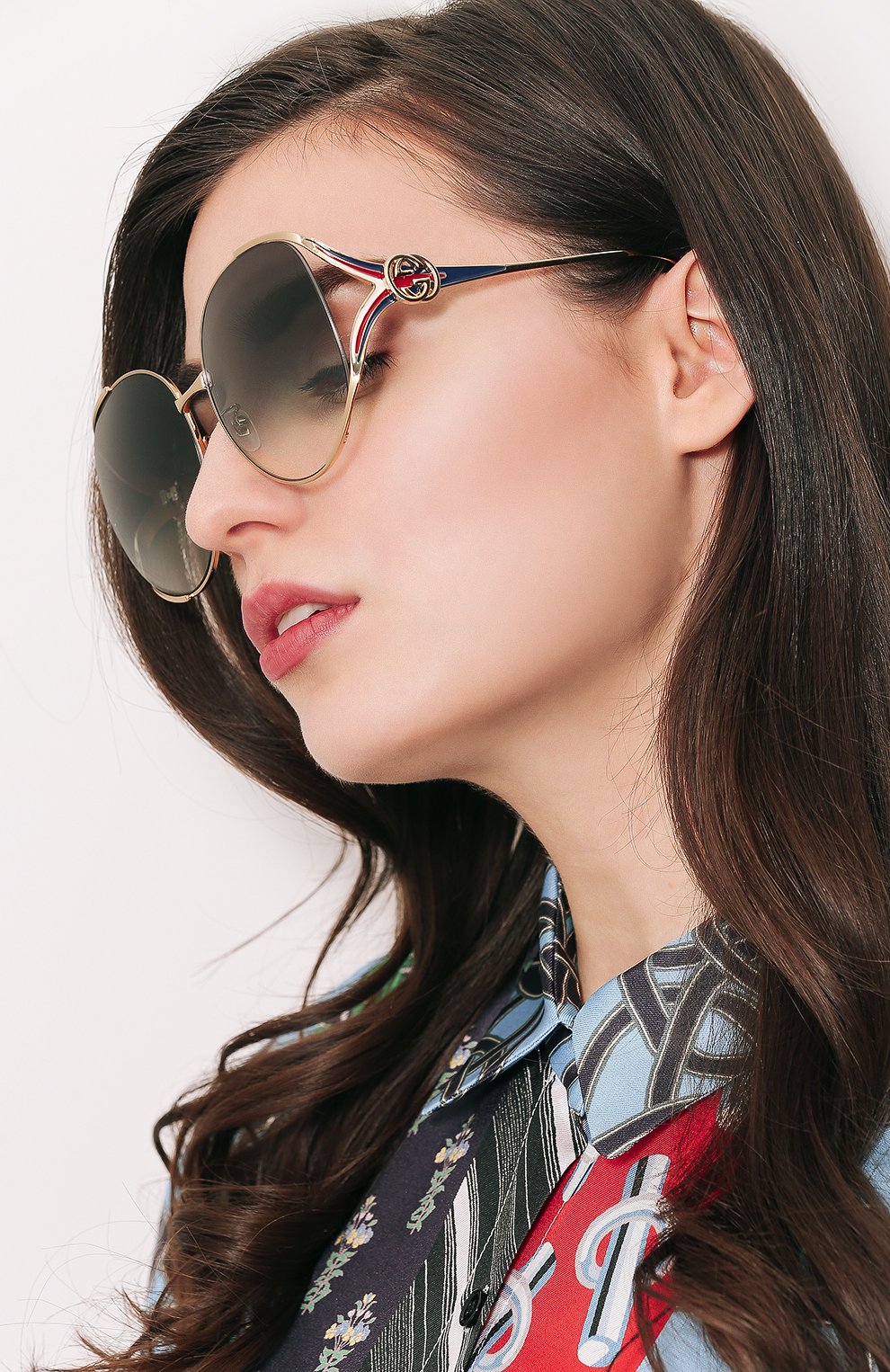 Женские солнцезащитные очки GUCCI золотого цвета по цене 31950 руб., арт. GG0225 004 | Фото 2 Женские солнцезащитные очки GUCCI золотого цвета, арт. GG0225 004 | Фото 2