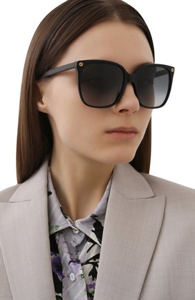 Женские солнцезащитные очки GUCCI черного цвета по цене 21100 руб., арт. GG0022 001 | Фото 2 Женские солнцезащитные очки GUCCI черного цвета, арт. GG0022 001 | Фото 2