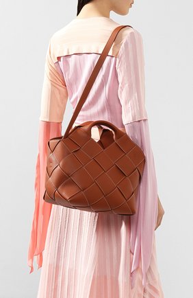Женская сумка woven LOEWE светло-коричневого цвета по цене 225500 руб., арт. 321.12.L62 | Фото 5 Женская сумка woven LOEWE светло-коричневого цвета, арт. 321.12.L62 | Фото 5