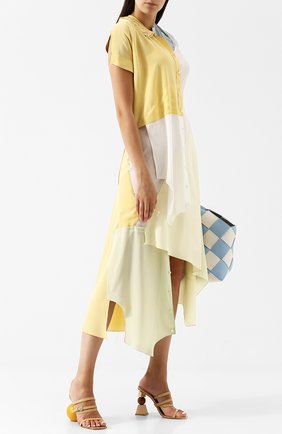 Женские бежевые кожаные босоножки на фигурном каблуке Jacquemus, арт. 181F008 купить в ЦУМ | Фото №1 Кожаные босоножки на фигурном каблуке Jacquemus бежевые | Фото №1