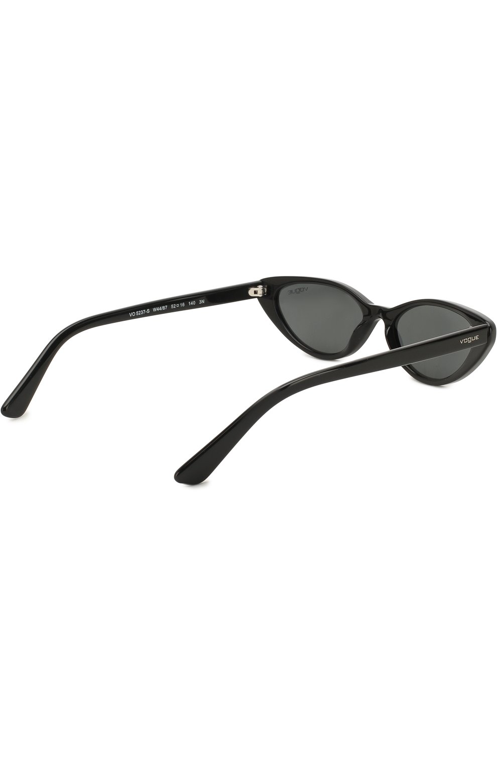 Женские солнцезащитные очки VOGUE EYEWEAR черного цвета по цене 6900 руб., арт. 5237S-W44/87 | Фото 4 Женские солнцезащитные очки VOGUE EYEWEAR черного цвета, арт. 5237S-W44/87 | Фото 4