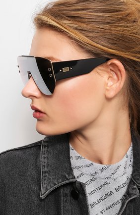 Женские солнцезащитные очки DIOR черного цвета по цене 39950 руб., арт. DI0RADDICT1 RHL | Фото 2 Женские солнцезащитные очки DIOR черного цвета, арт. DI0RADDICT1 RHL | Фото 2