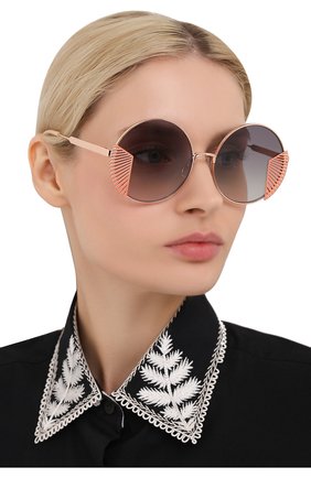 Женские солнцезащитные очки OXYDO золотого цвета по цене 21650 руб., арт. 0.N0 2.2 DDB | Фото 2 Женские солнцезащитные очки OXYDO золотого цвета, арт. 0.N0 2.2 DDB | Фото 2