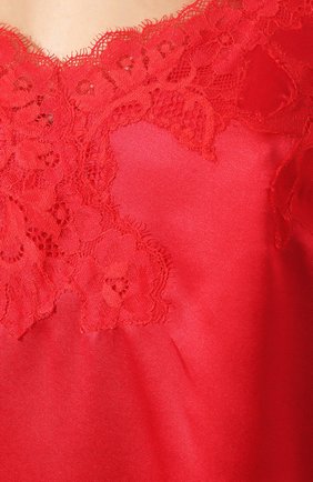 Женская шелковая сорочка COTTON CLUB красного цвета по цене 21800 руб., арт. 3VB | Фото 5 Женская шелковая сорочка COTTON CLUB красного цвета, арт. 3VB | Фото 5 (Материал внешний: Шелк; Длина Ж (юбки, платья, шорты): Мини; Рукава: Короткие)
