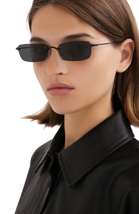 Женские черные солнцезащитные очки Oliver Peoples, сезон FW 18/19, арт. 1243S-506287 купить в ЦУМ | Фото №1 Солнцезащитные очки Oliver Peoples черные | Фото №1