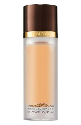 Крем-пудра Traceless Perfecting Foundation SPF 15, оттенок 5,5 Bisque | Фото №1 Крем-пудра Traceless Perfecting Foundation SPF 15, оттенок 5,5 Bisque | Фото №1