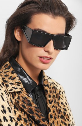 Мужские солнцезащитные очки MOSCHINO черного цвета по цене 22750 руб., арт. M0S004 08A | Фото 2 Мужские солнцезащитные очки MOSCHINO черного цвета, арт. M0S004 08A | Фото 2